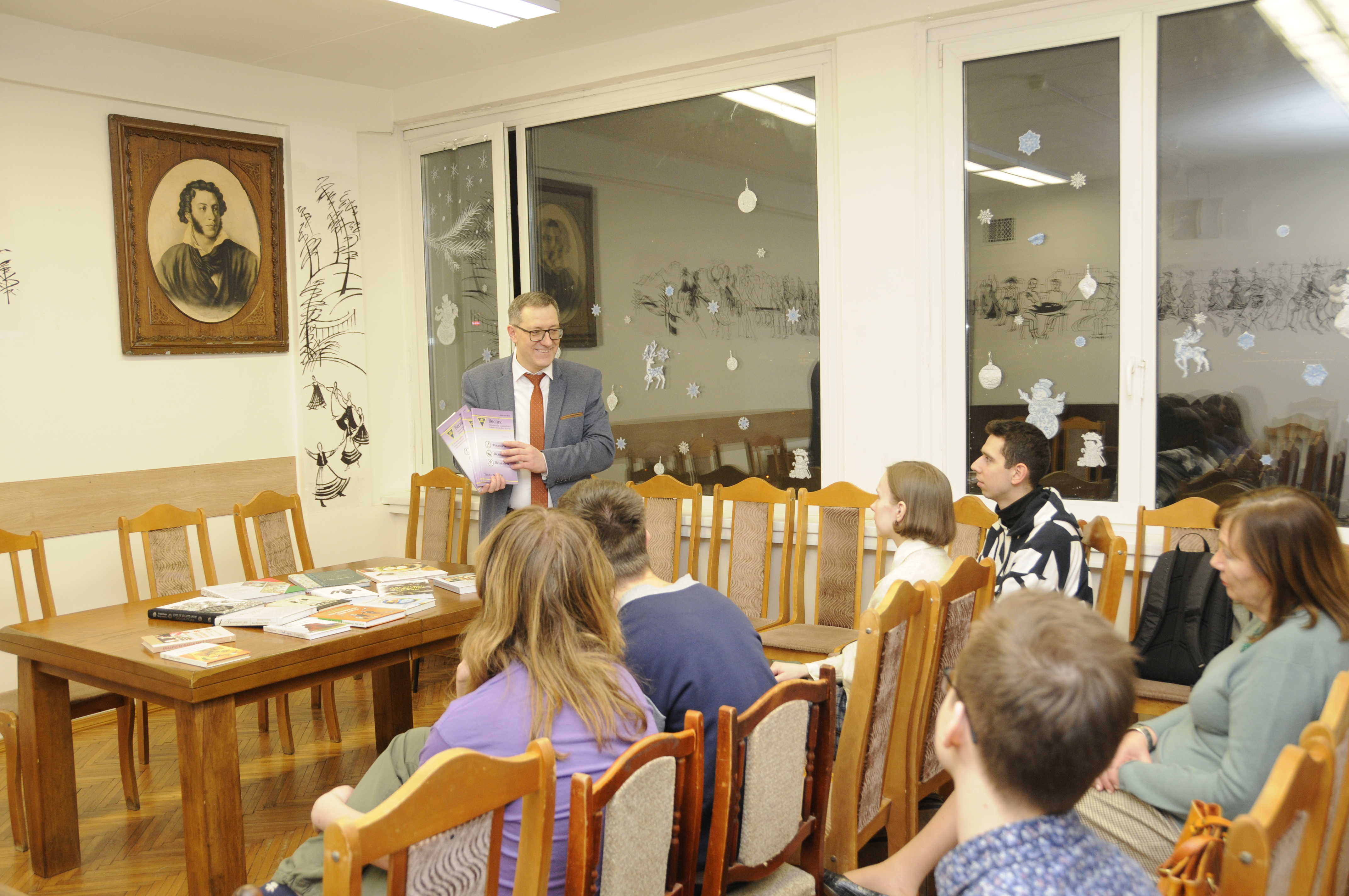 Презентация переданных в дар филологическому факультету изданий на белорусском языке