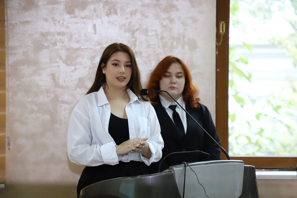 Ахмедова Ходича с докладом «Идеи Ушинского в педагогической практике Узбекистана»